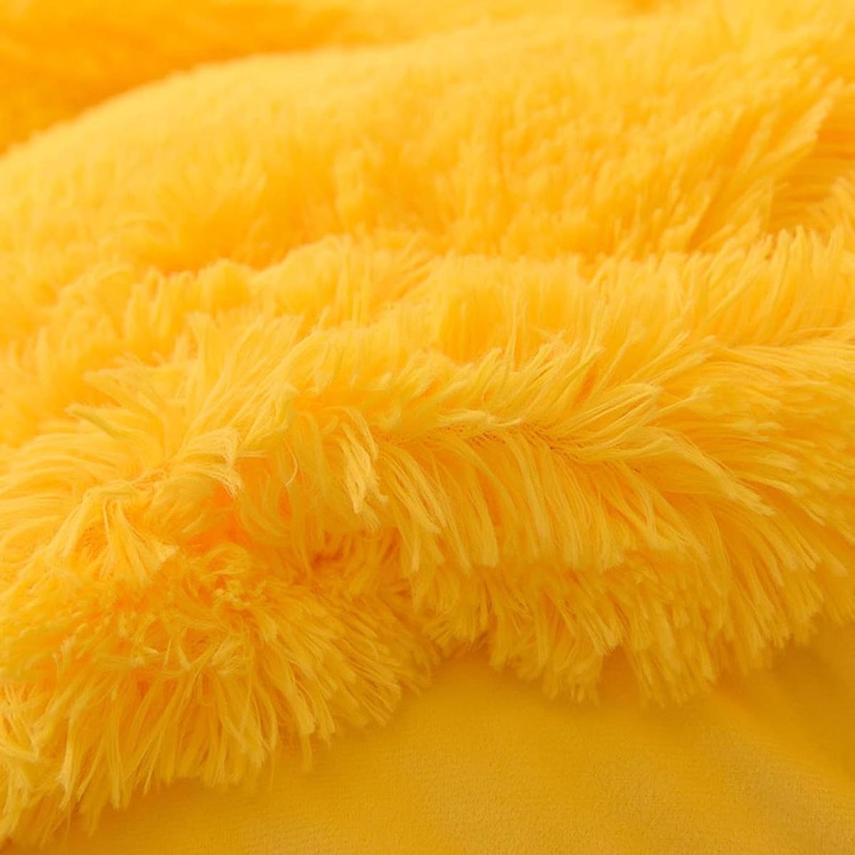 4 Piece Plush Duvet Cover Set (1 Fluffy Faux Duvet Cover+ 1 Heart Pillow + 2 Furry Pillow Shams), Soft & Warm Bedding Set (Pink, Queen (U.S.Standard)