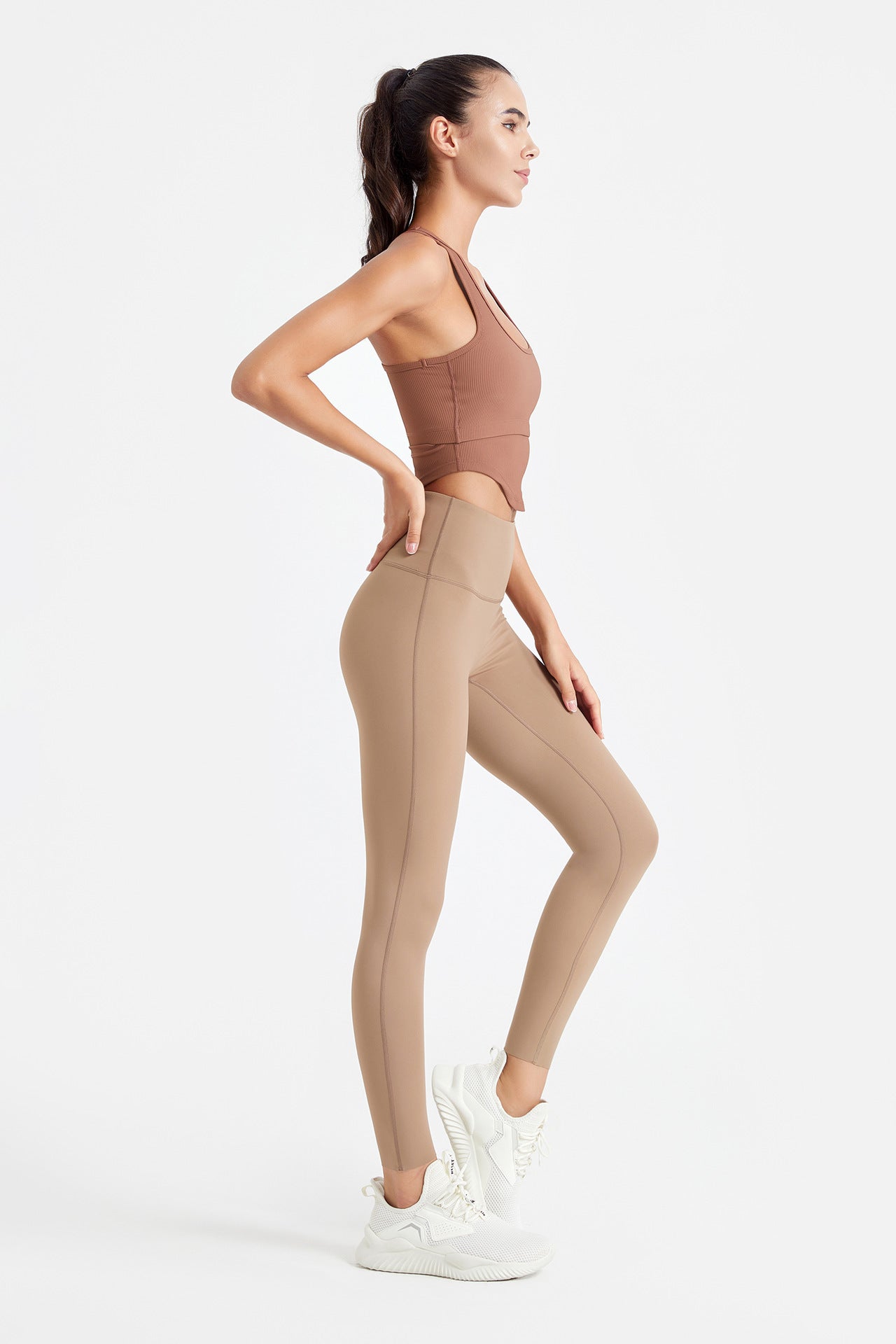 Sports Tank Top Yoga Fitness Wear for Women with High-Elasticity Back Support, Slim-Fit Outerwear with Built-in Bra Pads Set