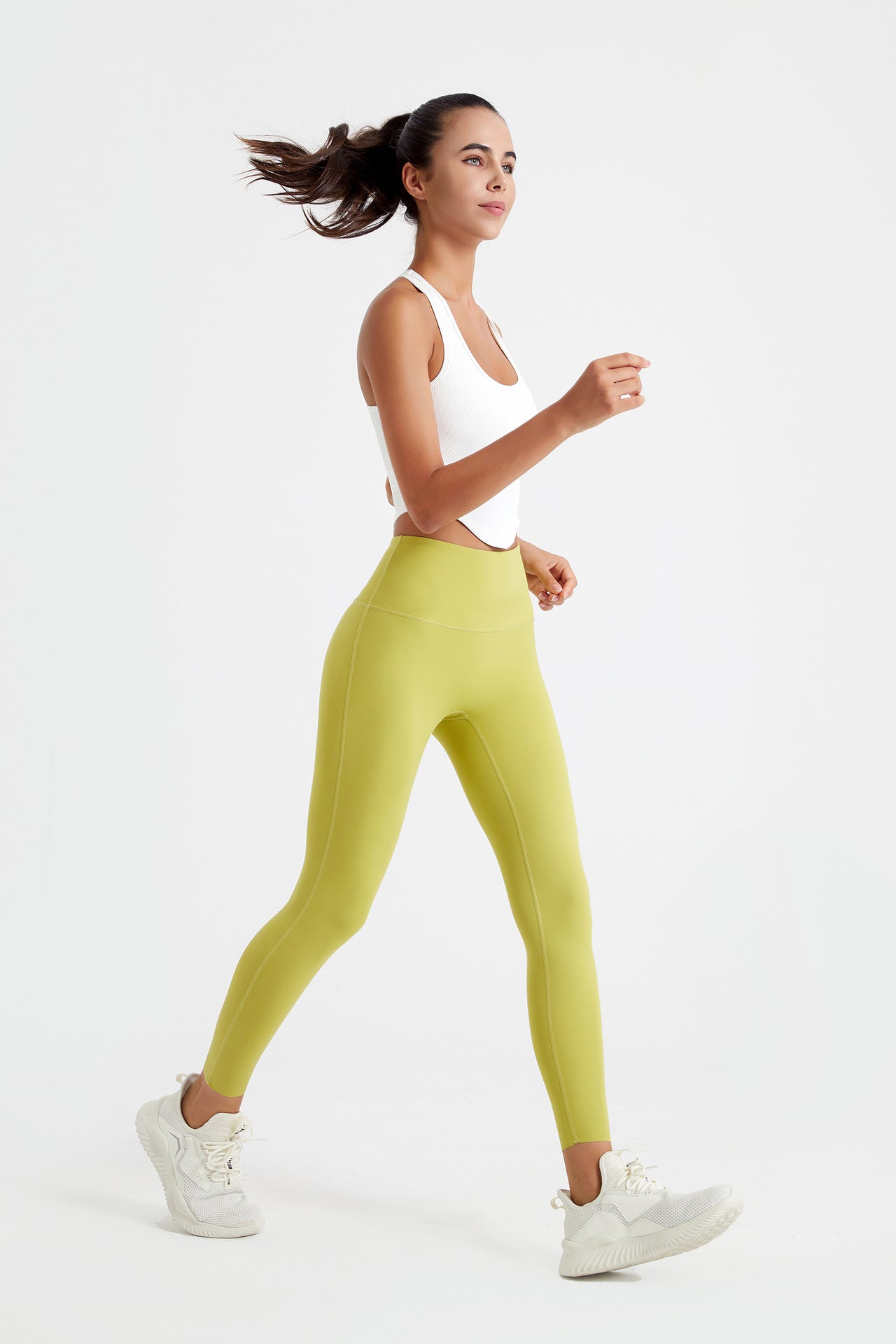 Sports Tank Top Yoga Fitness Wear for Women with High-Elasticity Back Support, Slim-Fit Outerwear with Built-in Bra Pads Set